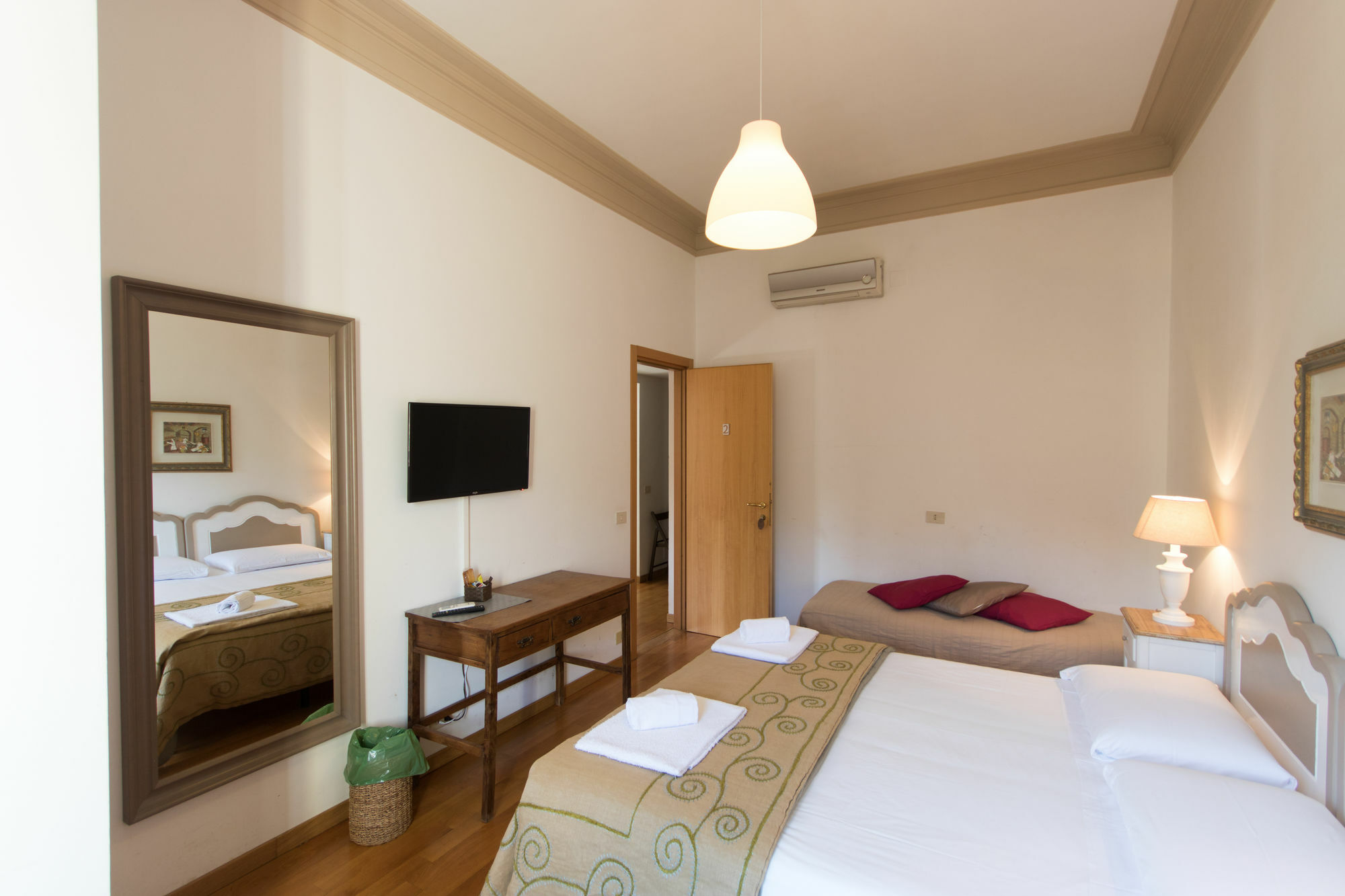 Le Suites Di Tevere Home روما المظهر الخارجي الصورة